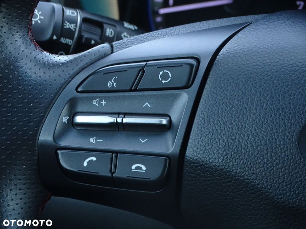 Hyundai Kona 1.6 T-GDI Premium 4WD DCT - 23