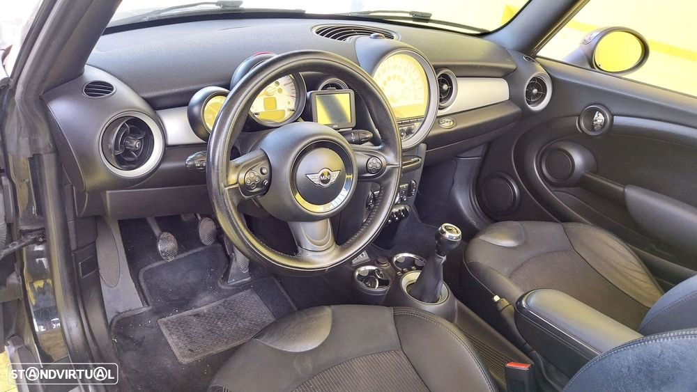 MINI Cabrio Cooper D - 18