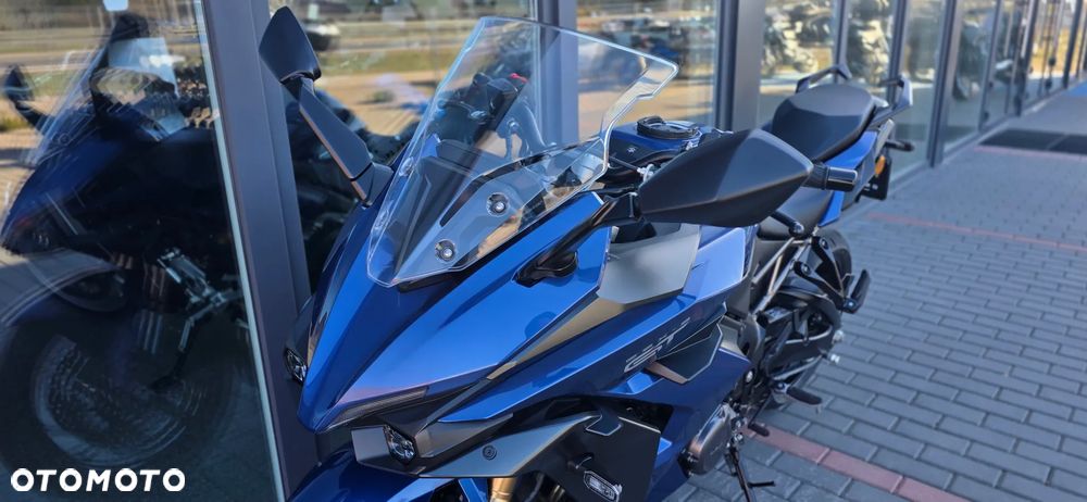 Suzuki GSX - 31