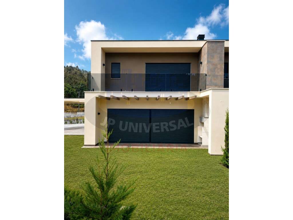Moradia T3 Exclusivas , Garagem, Jardim e Acabamentos de Luxo - Grande imagem: 2/32
