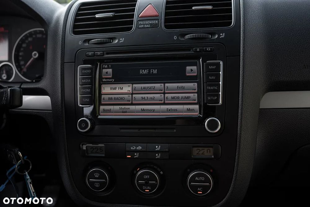 Volkswagen Golf Variant ver-1-4-tsi-individual - 13