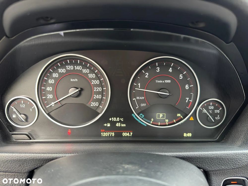 BMW Seria 3 330i - 31