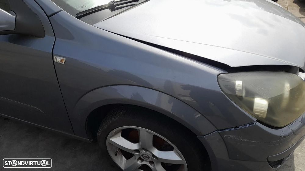 Guarda-lamas direito OPEL Astra H Caravan (L35) - 1