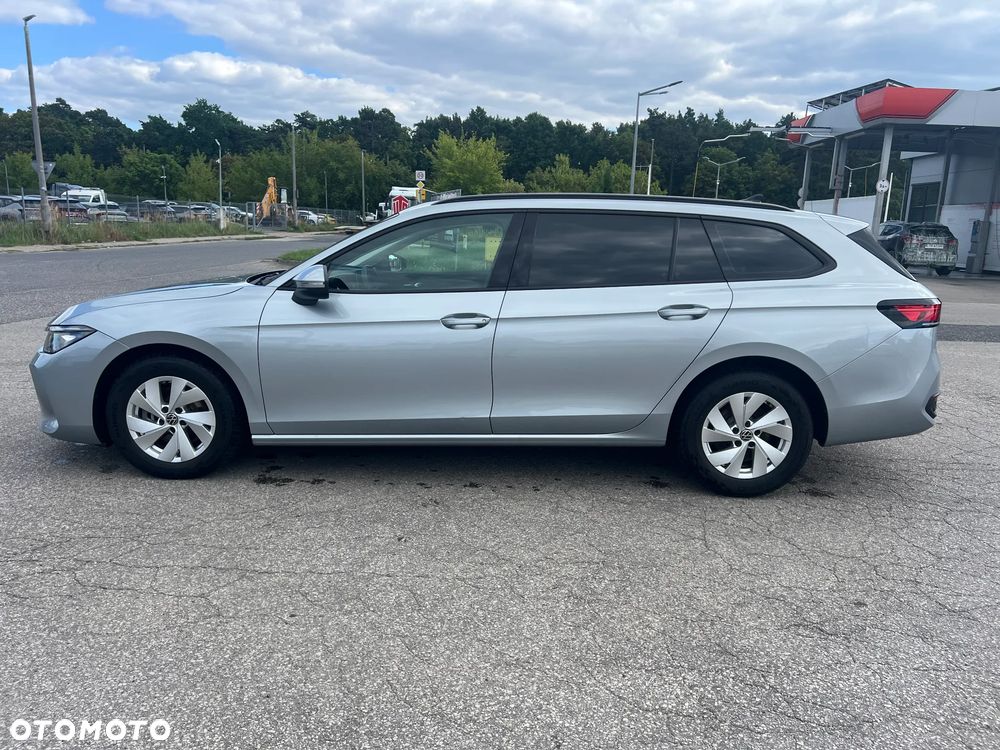 Volkswagen Passat - 8