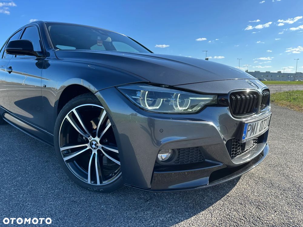 BMW Seria 3 330d xDrive Sport-Aut Blue Performance Sport Line - 2