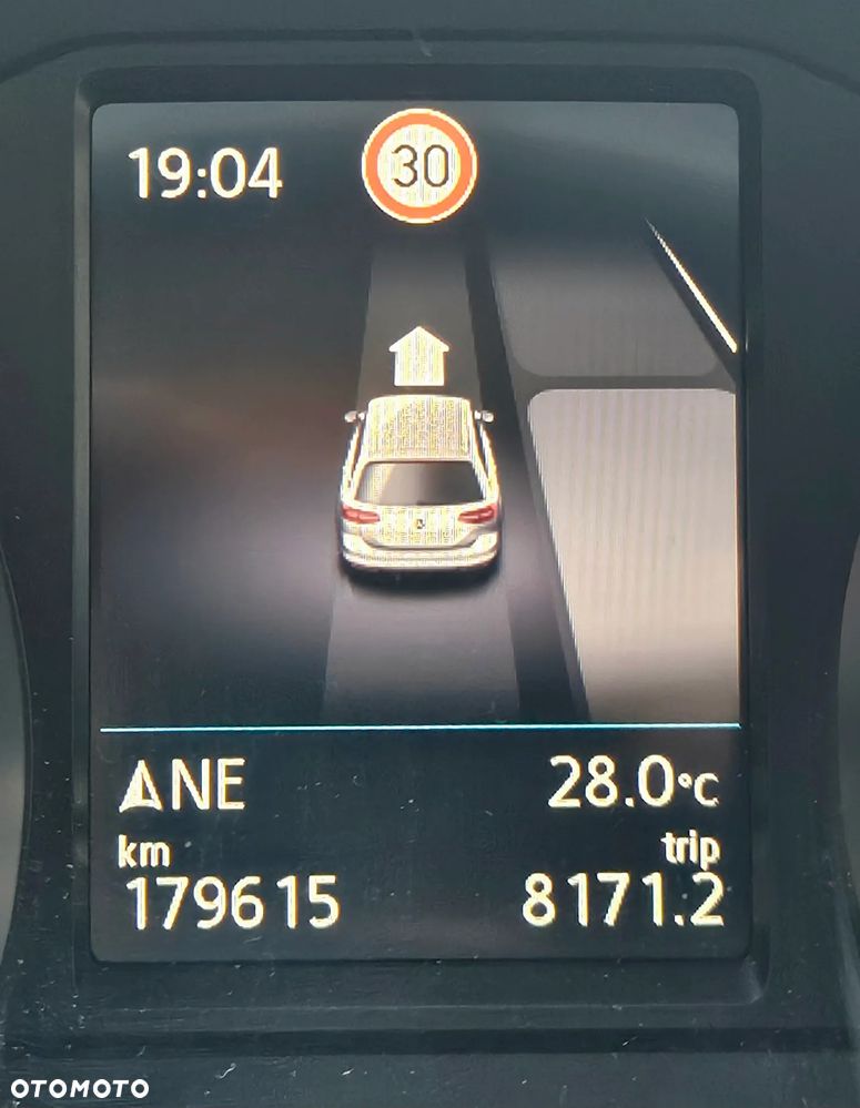 Volkswagen Passat 2.0 TDI BMT Highline - 23