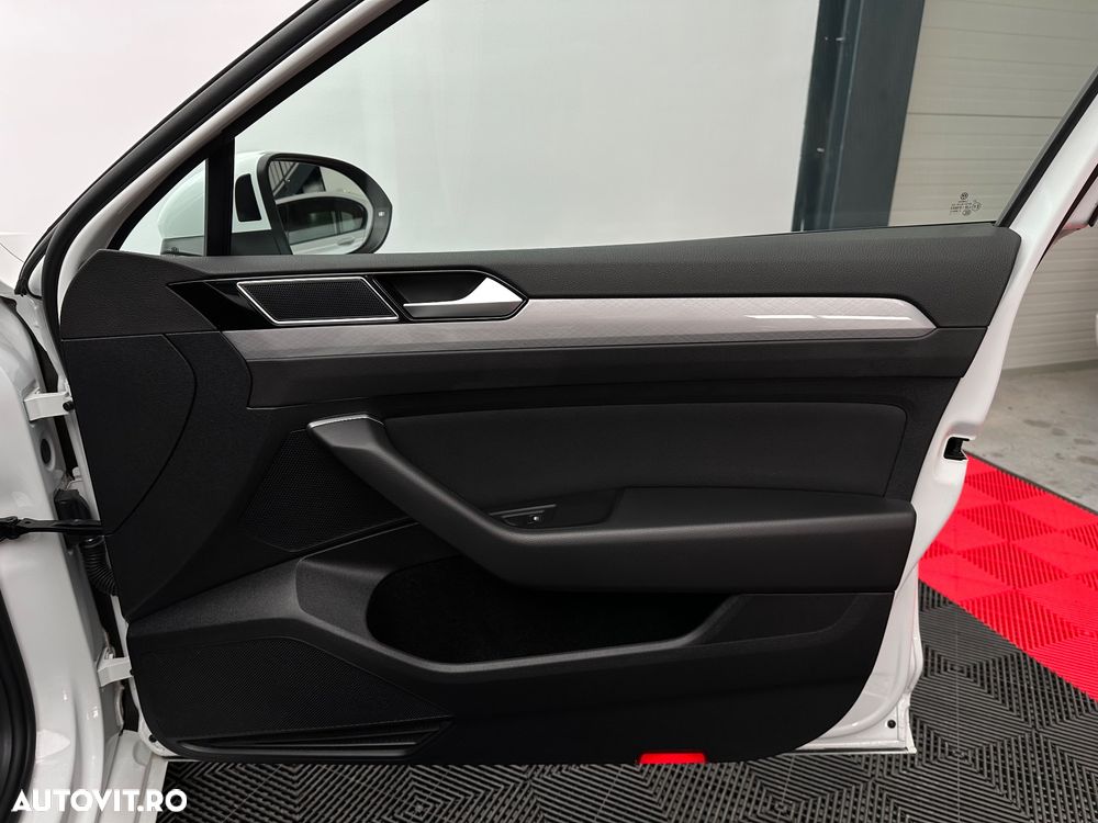 Volkswagen Passat - 29