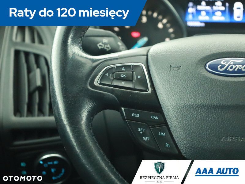 Ford Focus SW - 16