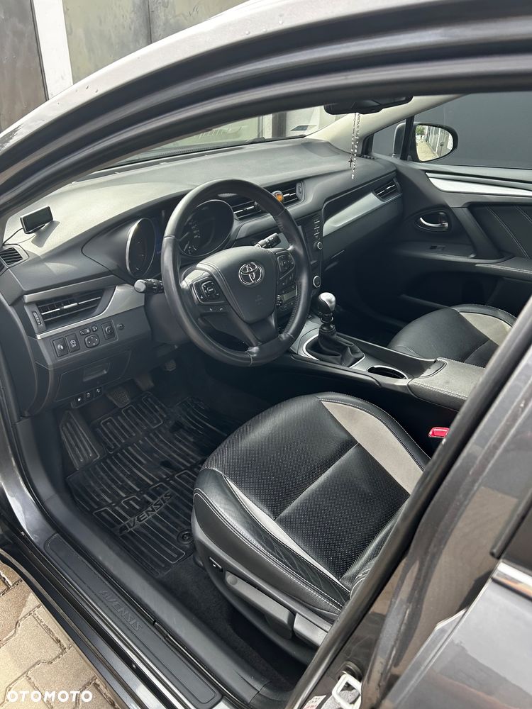 Toyota Avensis 2.0 D-4D Prestige - 9