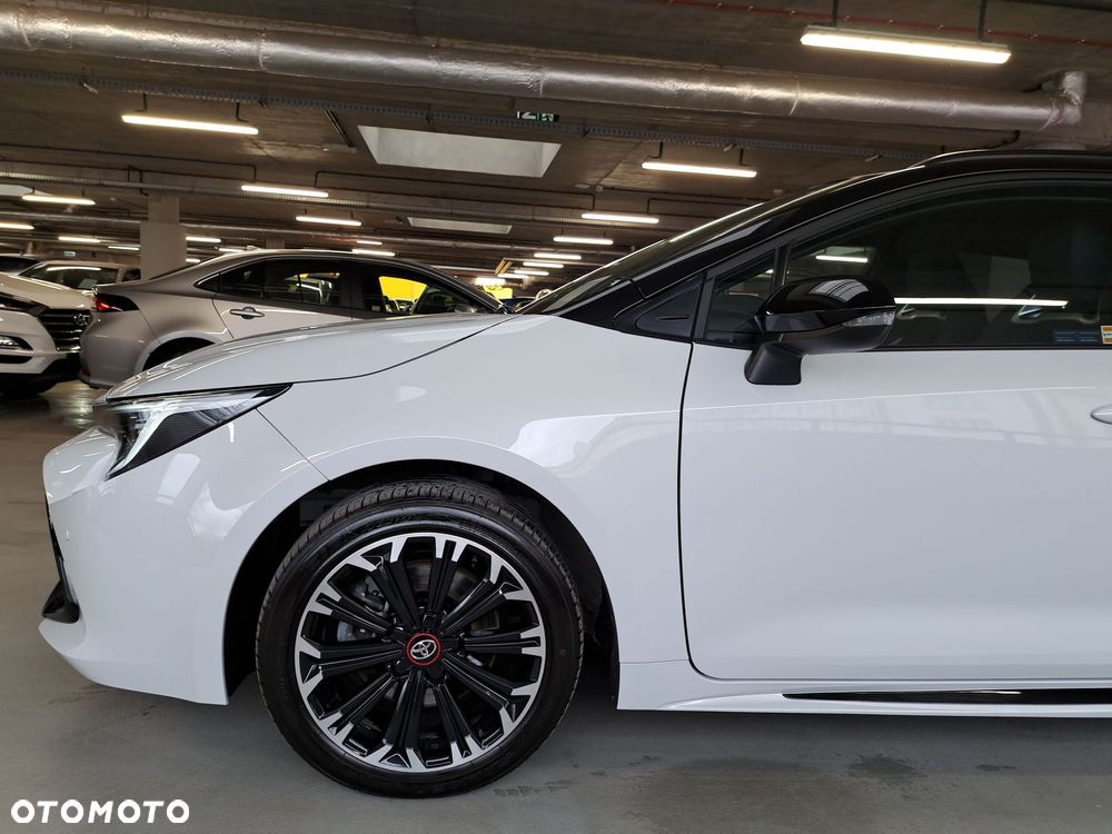 Toyota Corolla 2.0 Hybrid GR Sport - 37