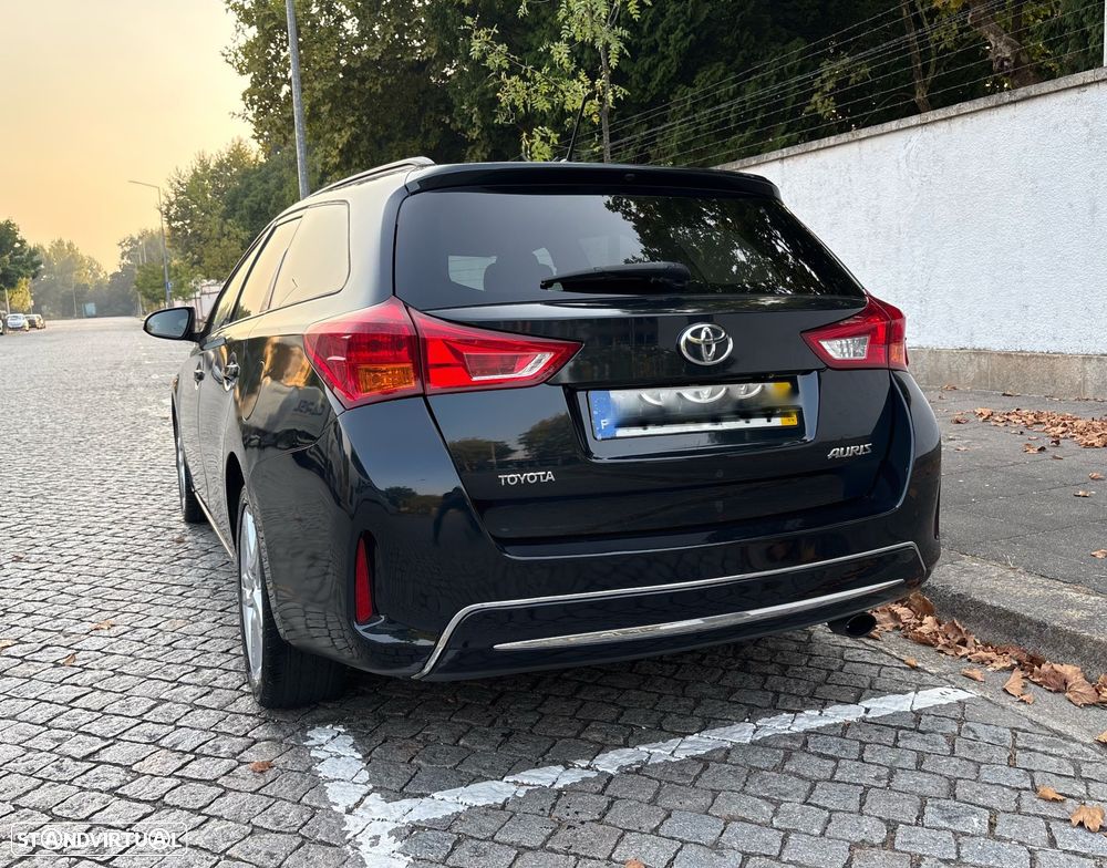 Toyota Auris Touring Sports 1.4 D-4D Comfort+Pack Sport - 19