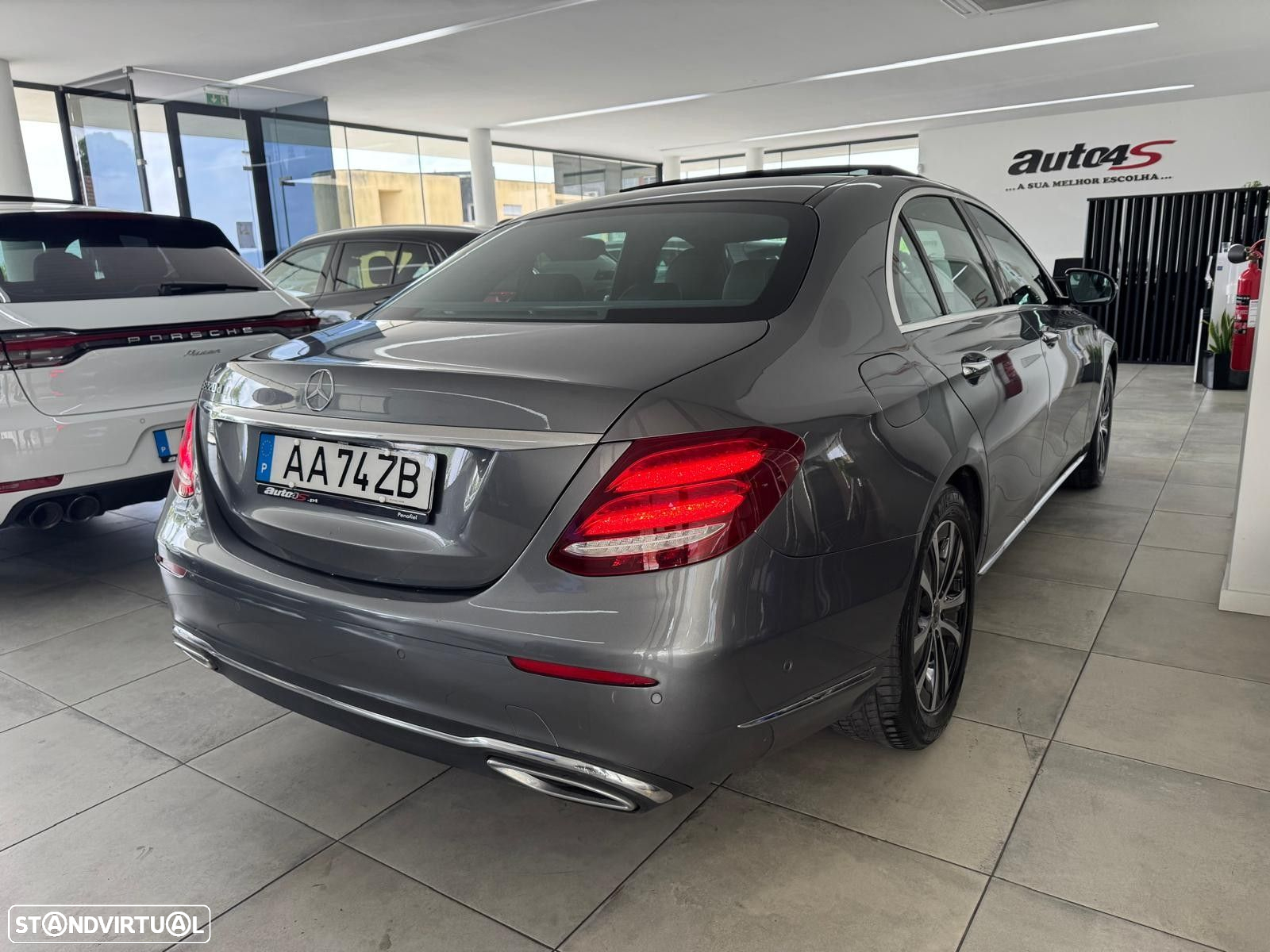 Mercedes-Benz E 220 d Exclusive - 8