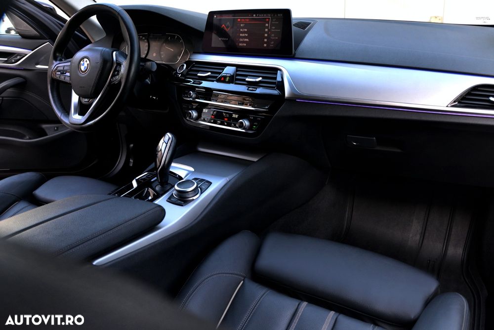 BMW Seria 5 520d Aut. Sport Line - 8