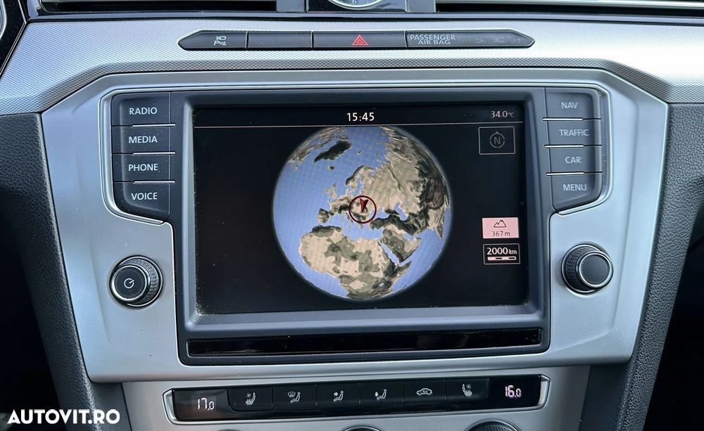Volkswagen Passat - 13