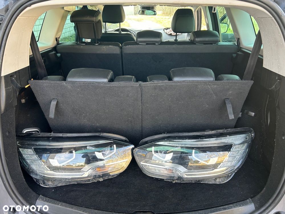Renault Scenic - 27