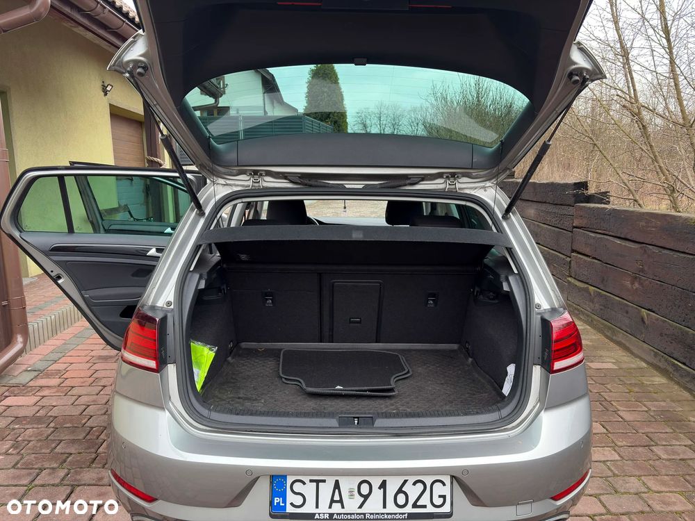 Volkswagen Golf - 25
