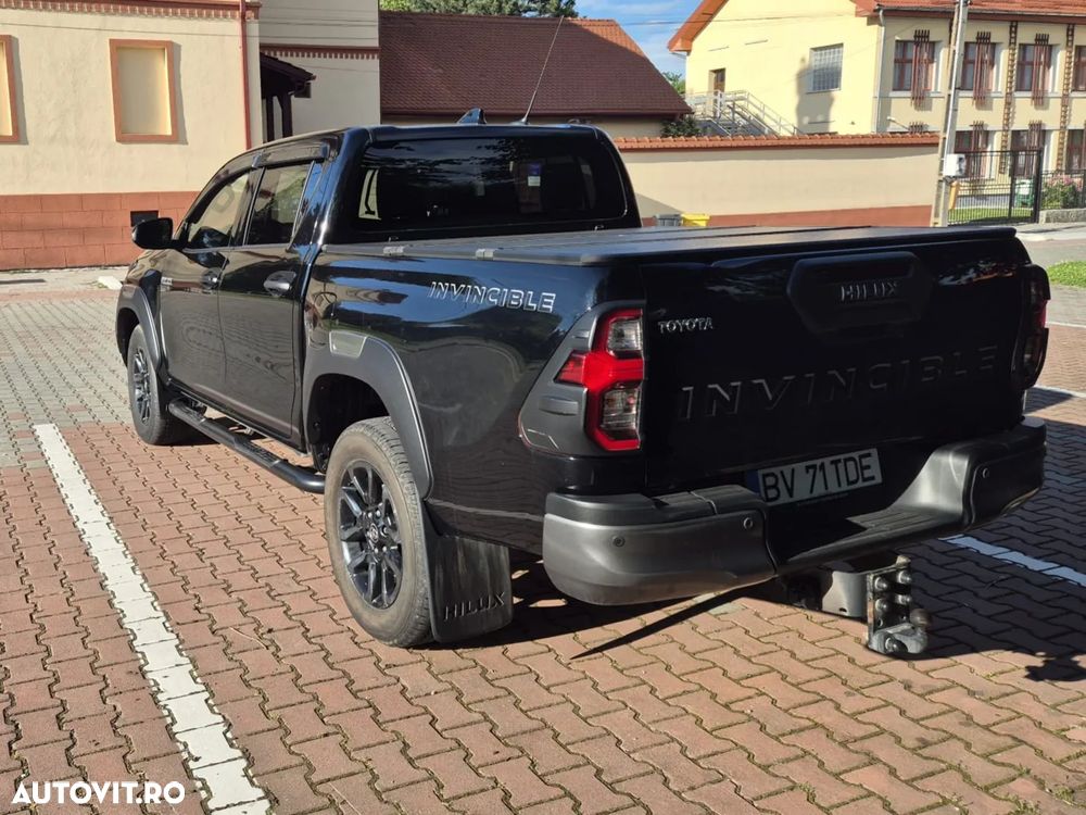 Toyota Hilux 2.8D 204CP 4x4 Double Cab AT Invincible - 3