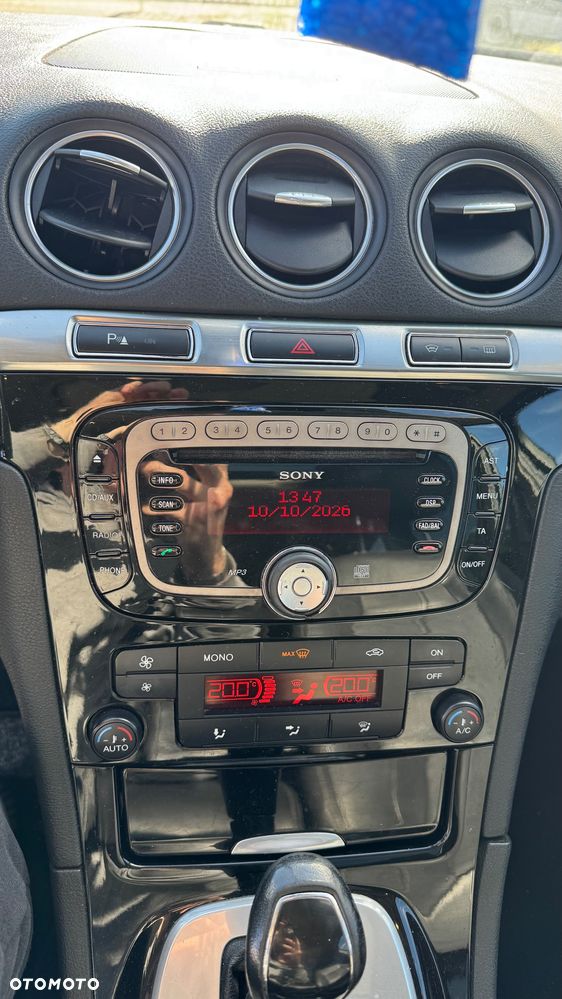 Ford S-Max - 14