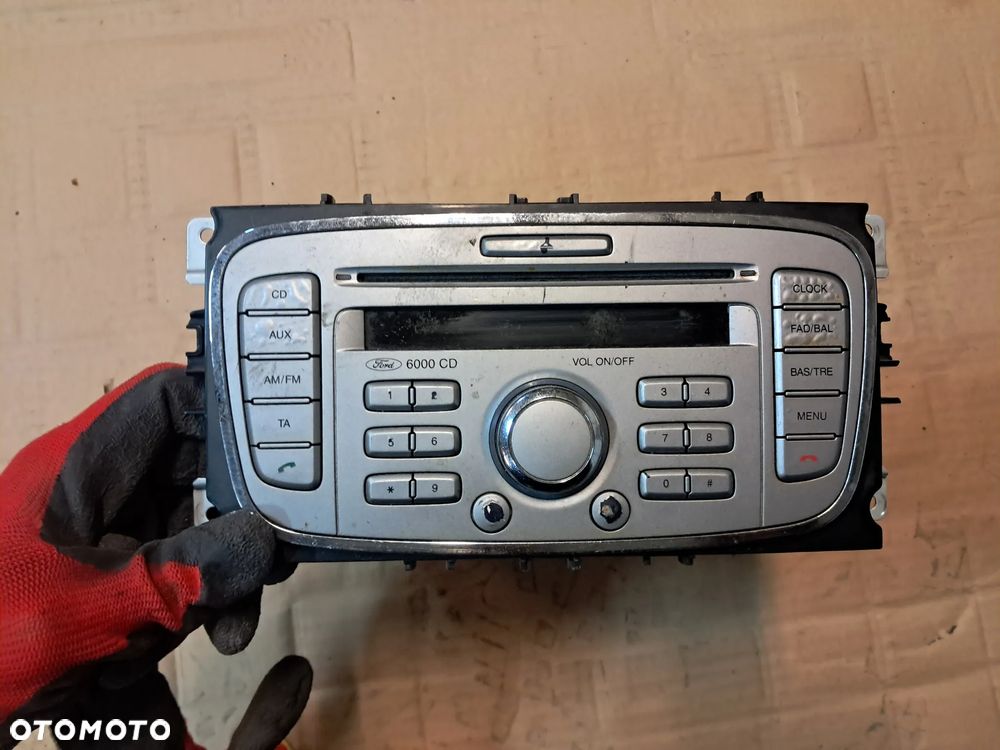 Ford Mondeo MK4 1.8 Diesel Radio 8S7T-18C815-AA - 1