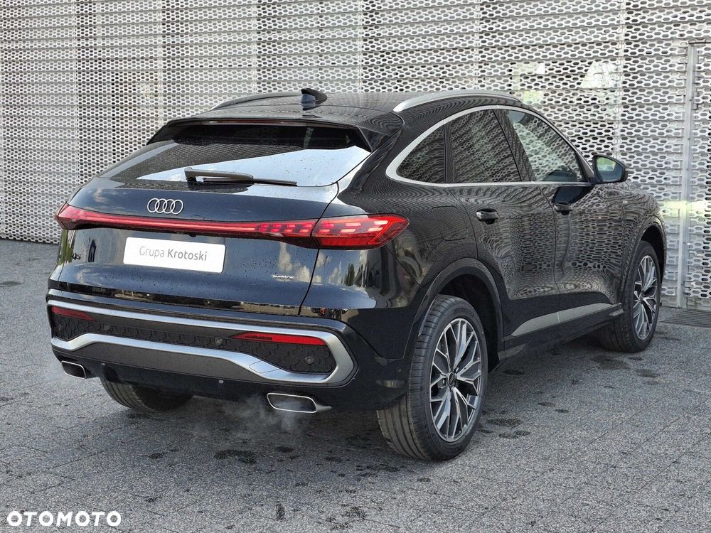 Audi Q5 Sportback - 8