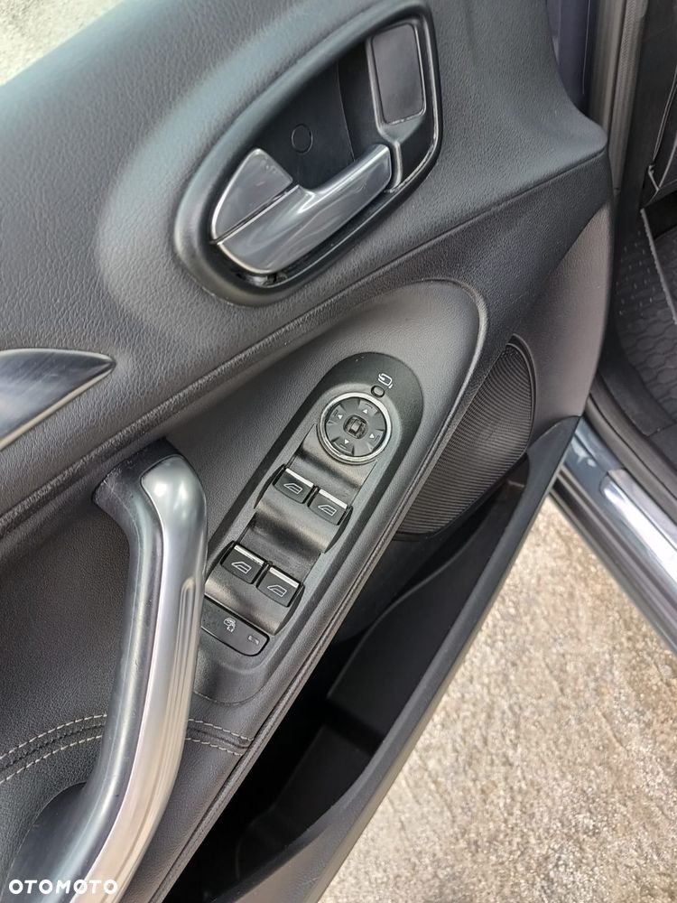 Ford S-Max - 18