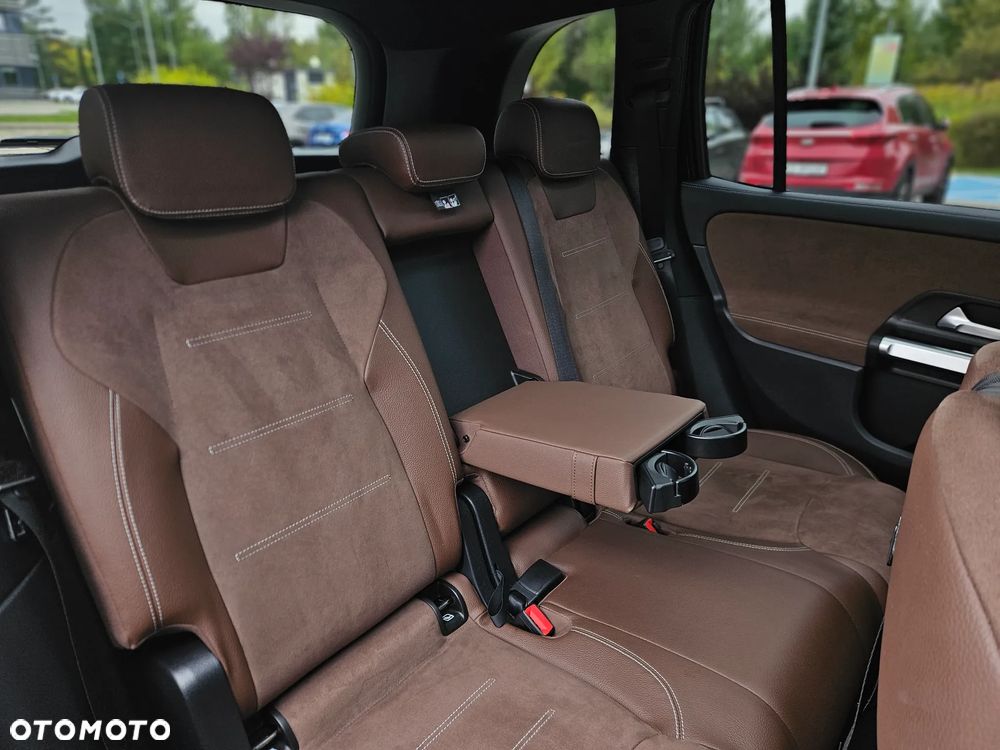 Mercedes-Benz GLB 220 d AMG Line 8G-DCT - 33