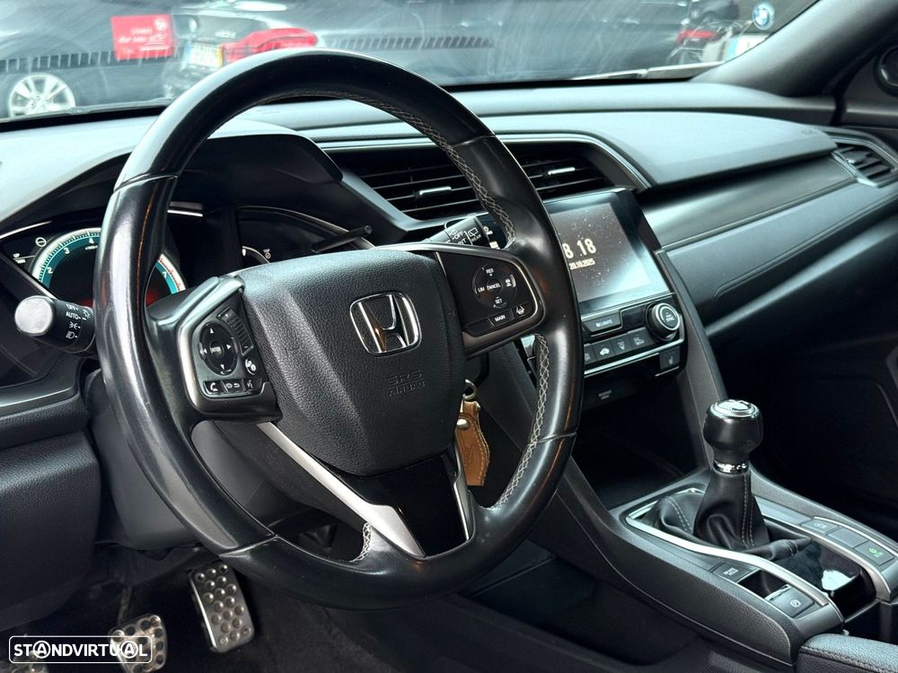 Honda Civic 1.0 i-VTEC Executive Premium - 6