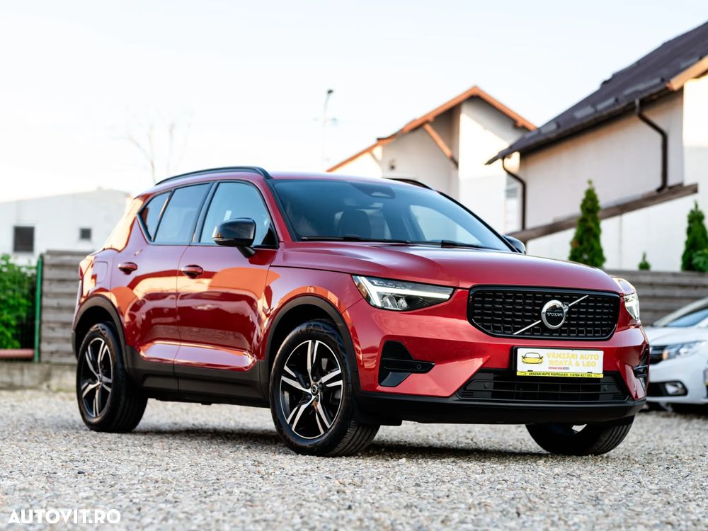 Volvo XC 40 B4 AT8 AWD Mild Hybrid R-Design - 6
