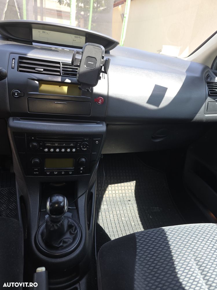 Citroën C4 - 8