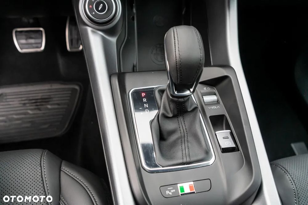 Alfa Romeo Tonale 1.5 T4 GSE mHEV Veloce DCT - 22