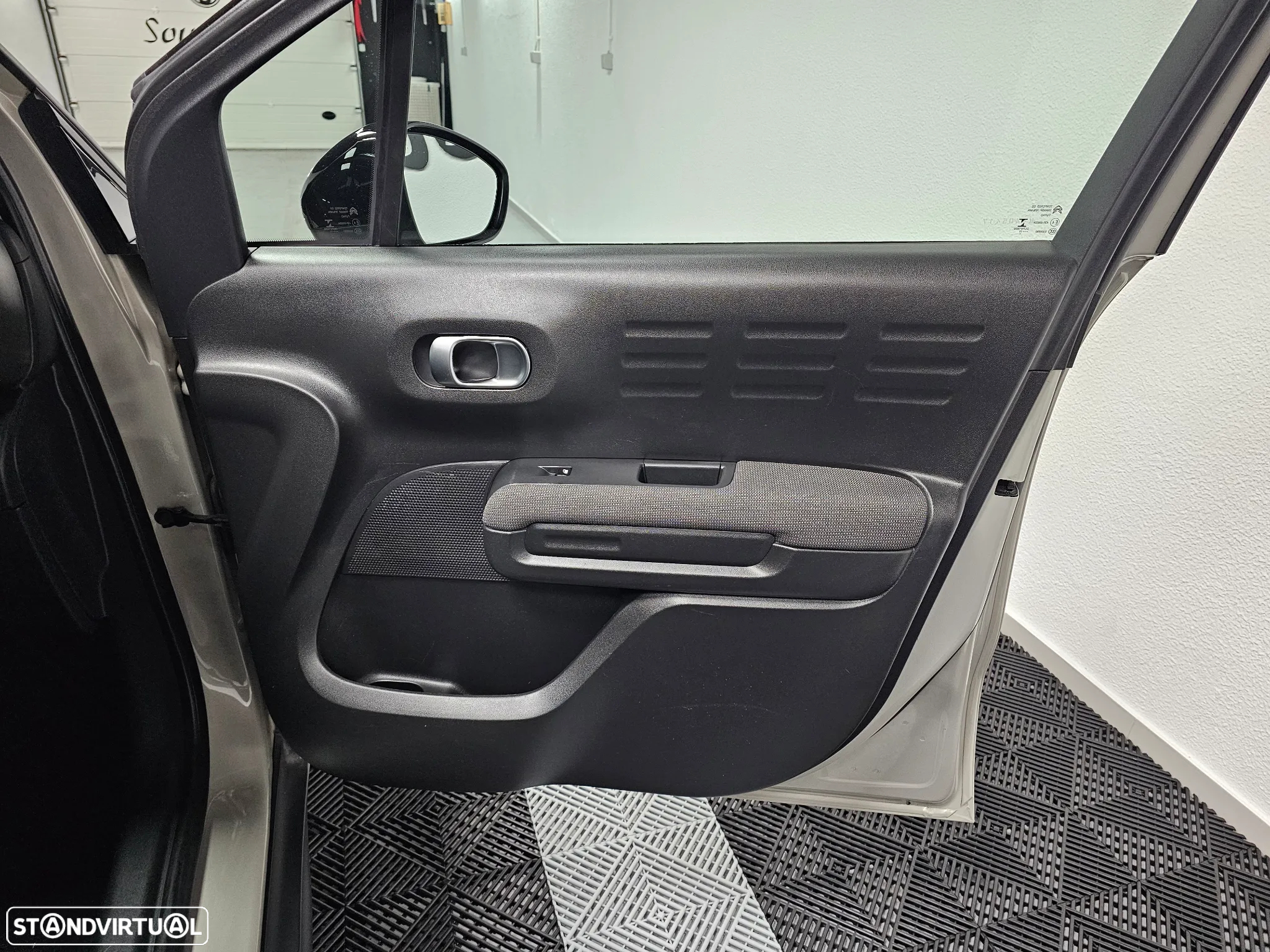Citroën C3 Aircross 1.2 PureTech Feel - 13