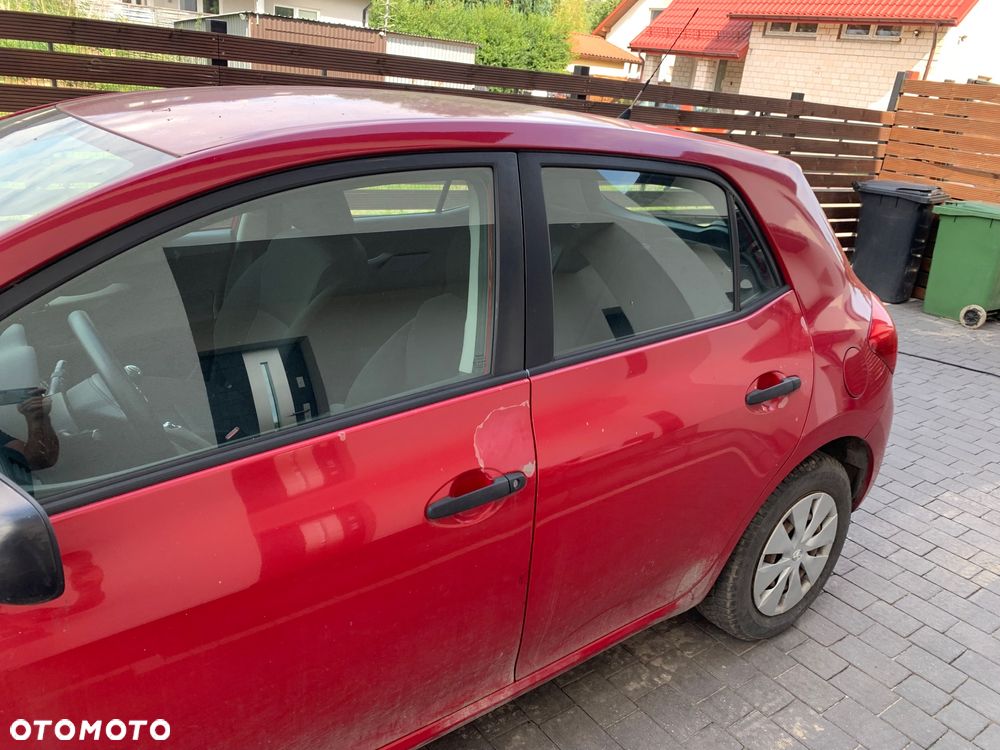 Toyota Auris 1.4 VVT-i Luna - 4