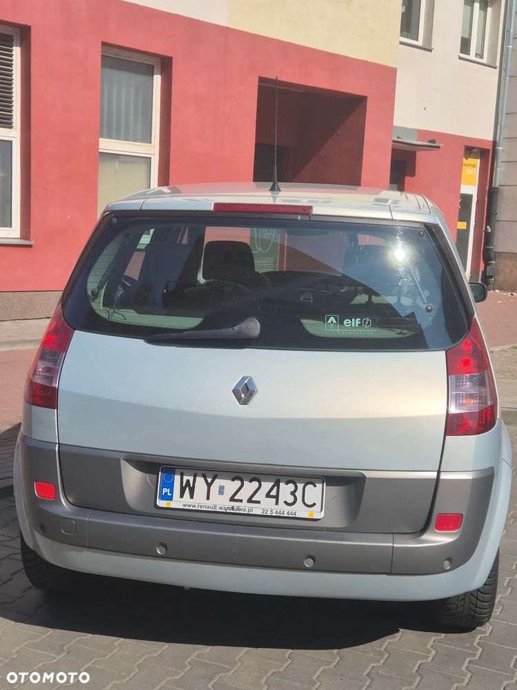 Renault Scenic 2.0 16V Privilege - 5
