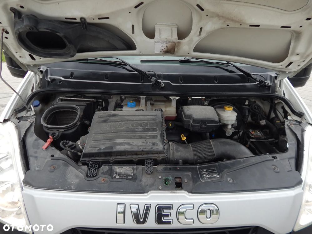 Iveco DAILY 35S15 2,3HPI L2H2 LIFT - 38