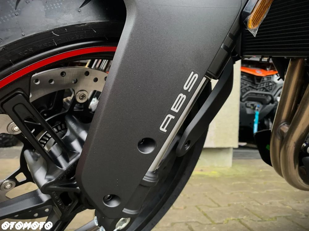 CFMoto NK - 13