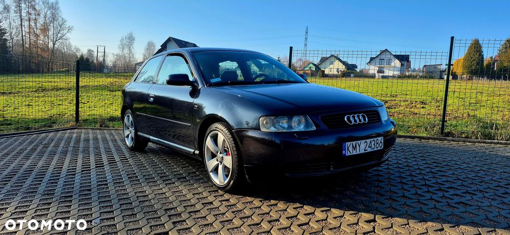 Audi A3 3-drzwiowe 1.8T Ambition - 1