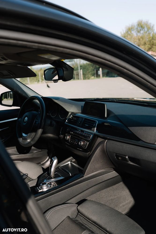 BMW Seria 3 318d Touring Aut. Sport Line - 13