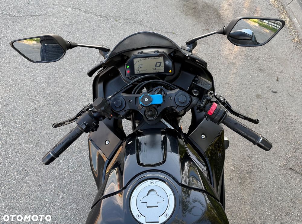 Yamaha R3 - 6