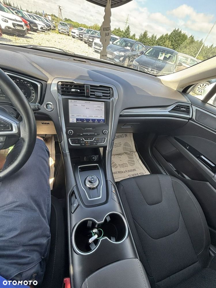 Ford Mondeo - 27