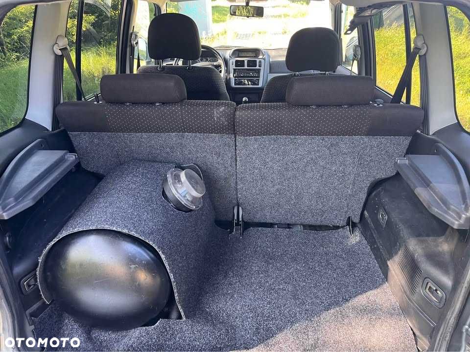 Mitsubishi Pajero Pinin - 8