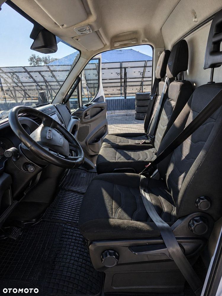 Iveco DAILY 40 C35 - 18