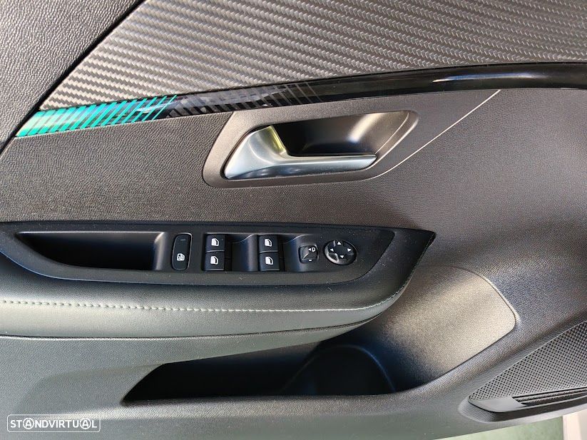 Peugeot 208 1.2 PureTech Allure EAT8 - 12