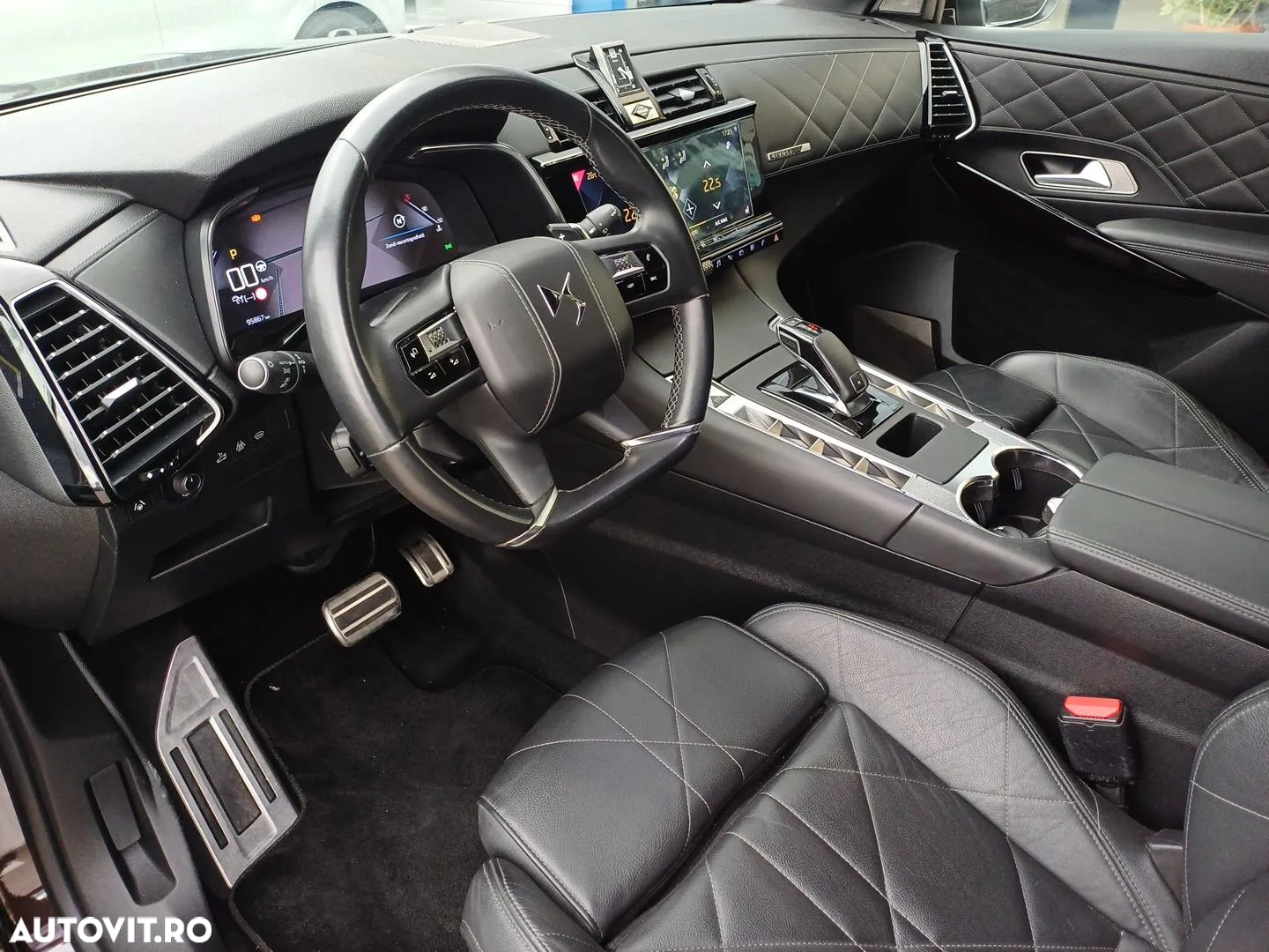 DS Automobiles DS 7 Crossback - 11