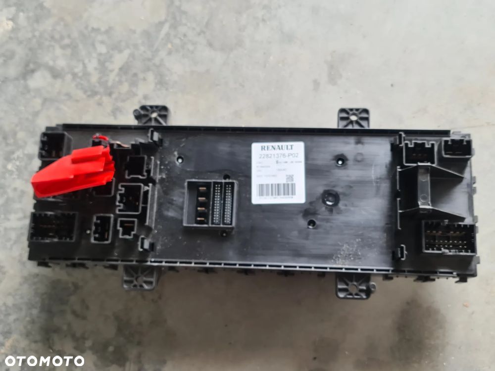 PŁYTA BEZPIECZNIKÓW RENAULT RANGE GAMA T C K 22821376 P02 - 3
