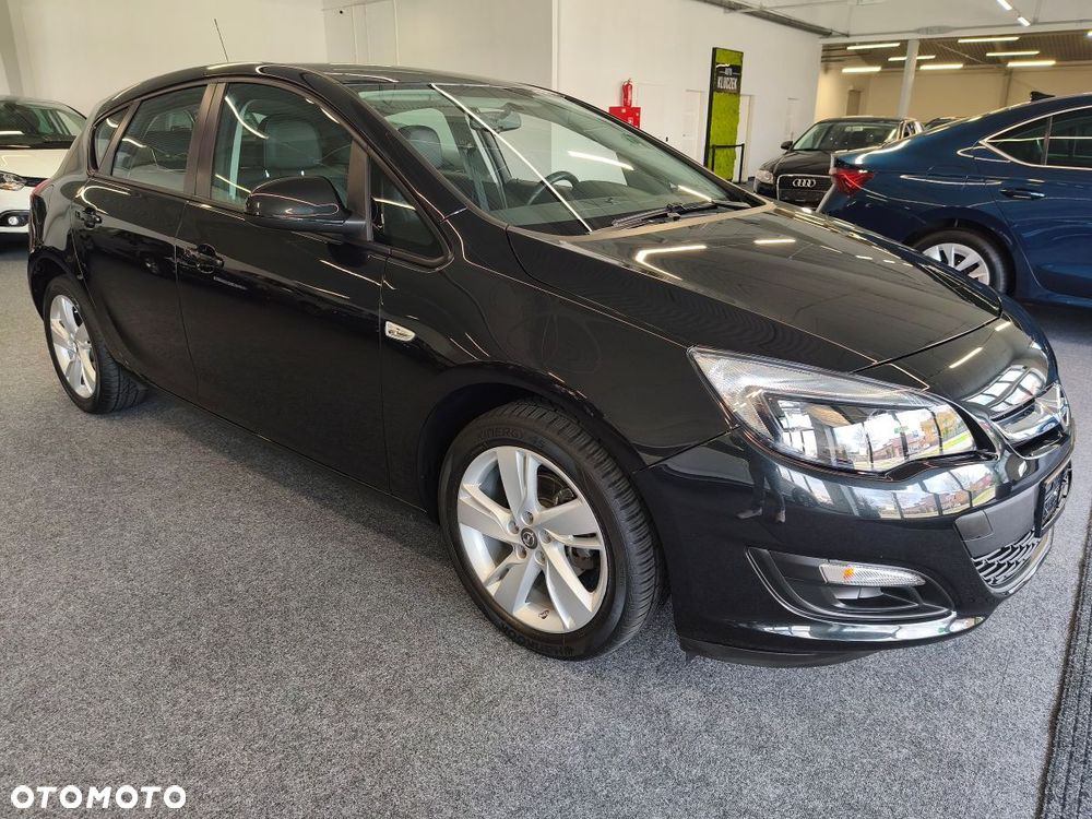 Opel Astra 1.6 Design Edition - 3