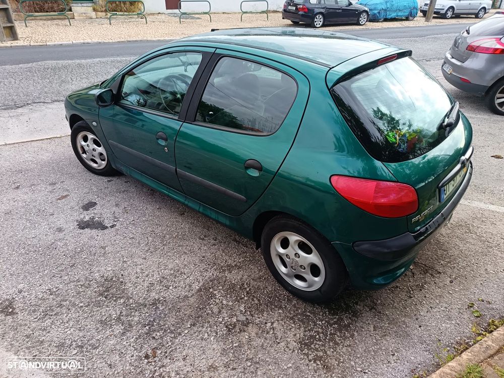 Peugeot 206 1.1 XR - 6