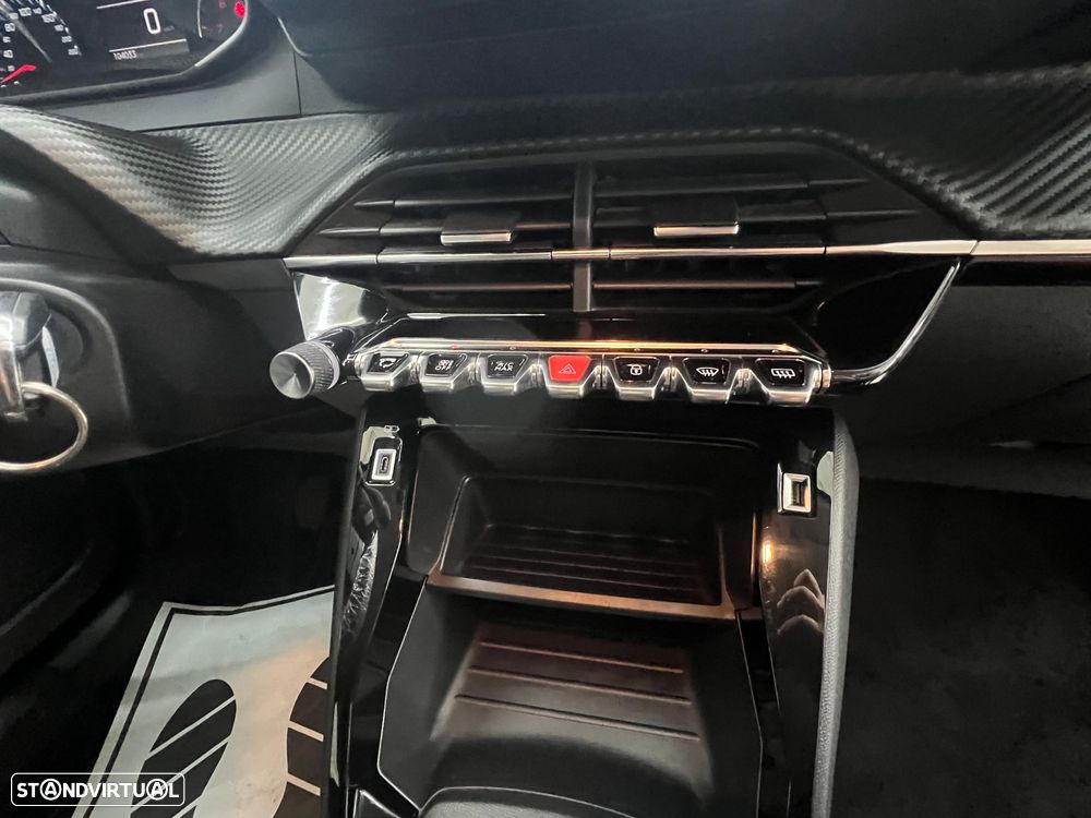 Peugeot 2008 1.2 PureTech Allure Pack EAT8 - 27