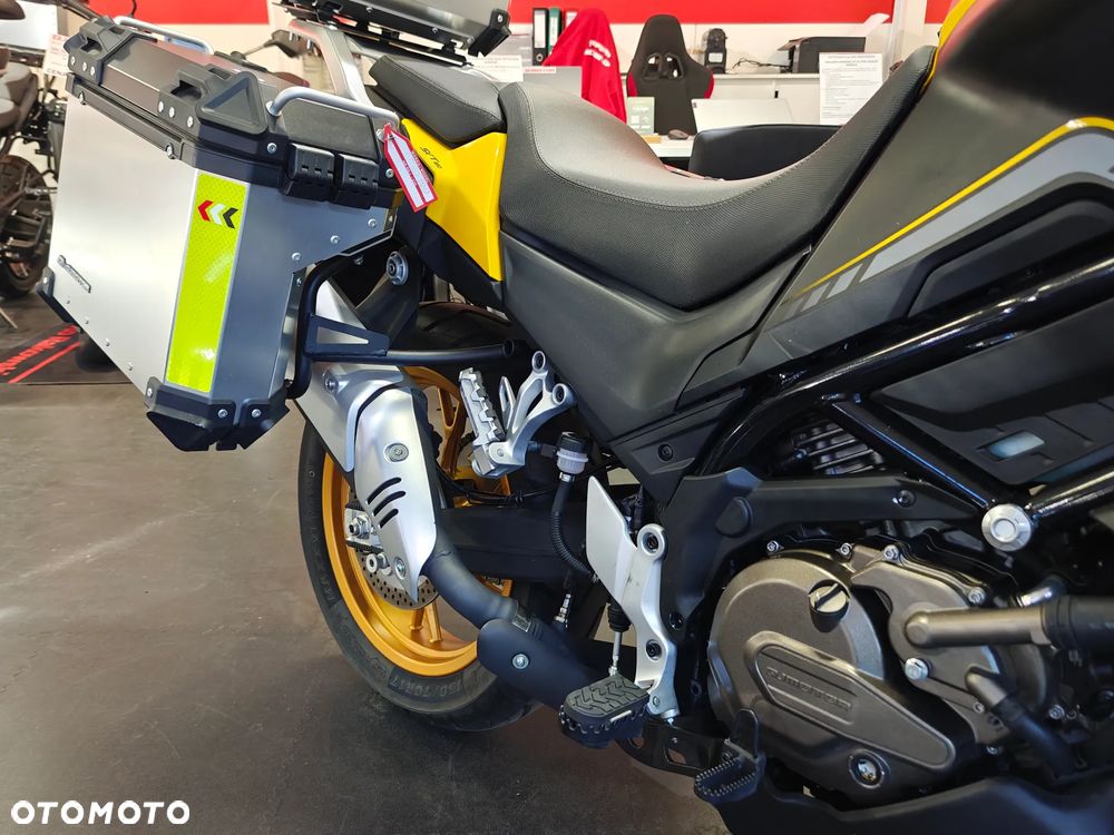 QJMOTOR SVT 650 - 6