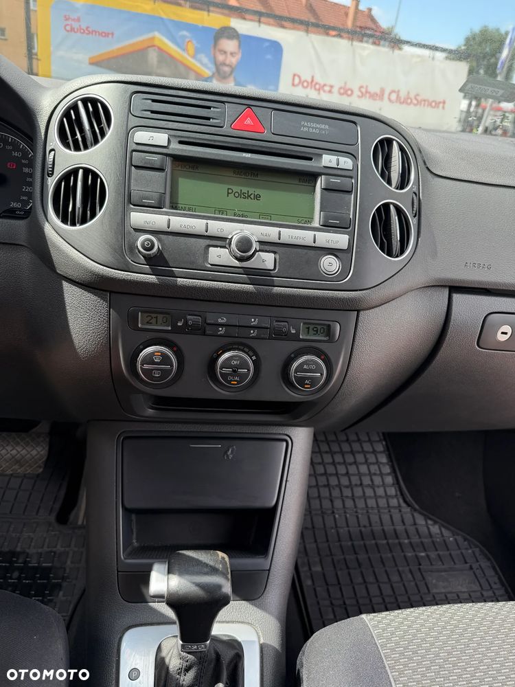 Volkswagen Golf 1.9 TDI DPF Comfortline DSG - 21