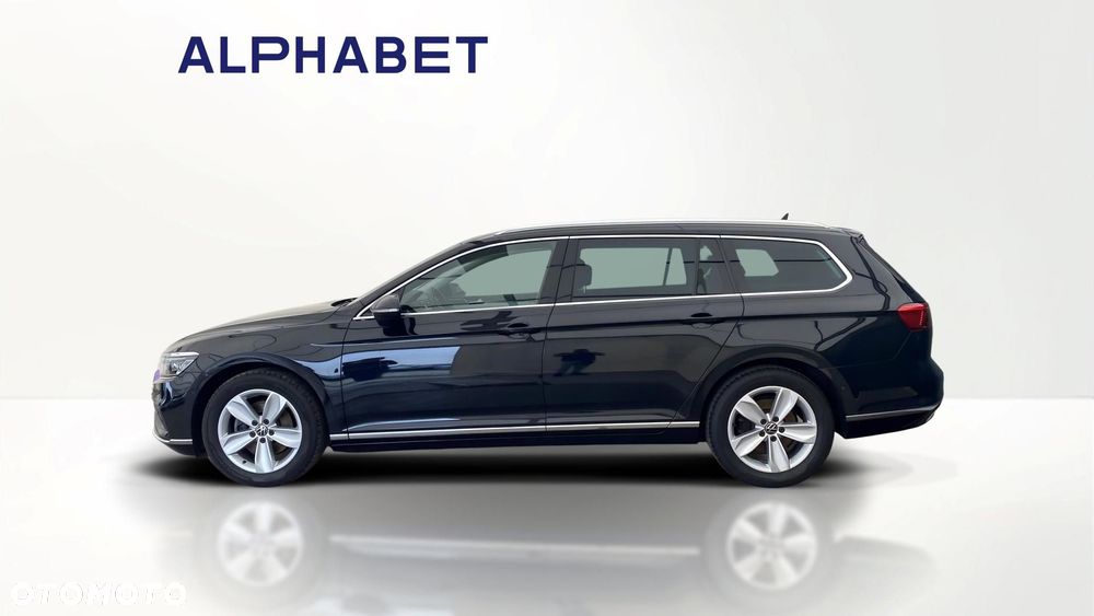 Volkswagen Passat - 2
